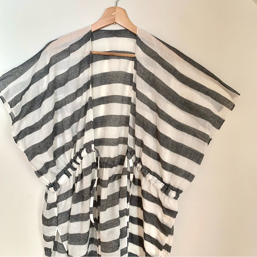 Loft Striped Black and White Kimono Lightweight